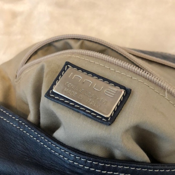 *sold* Innue Navy Blue Leather Medium Handbag - Picture 3 of 4